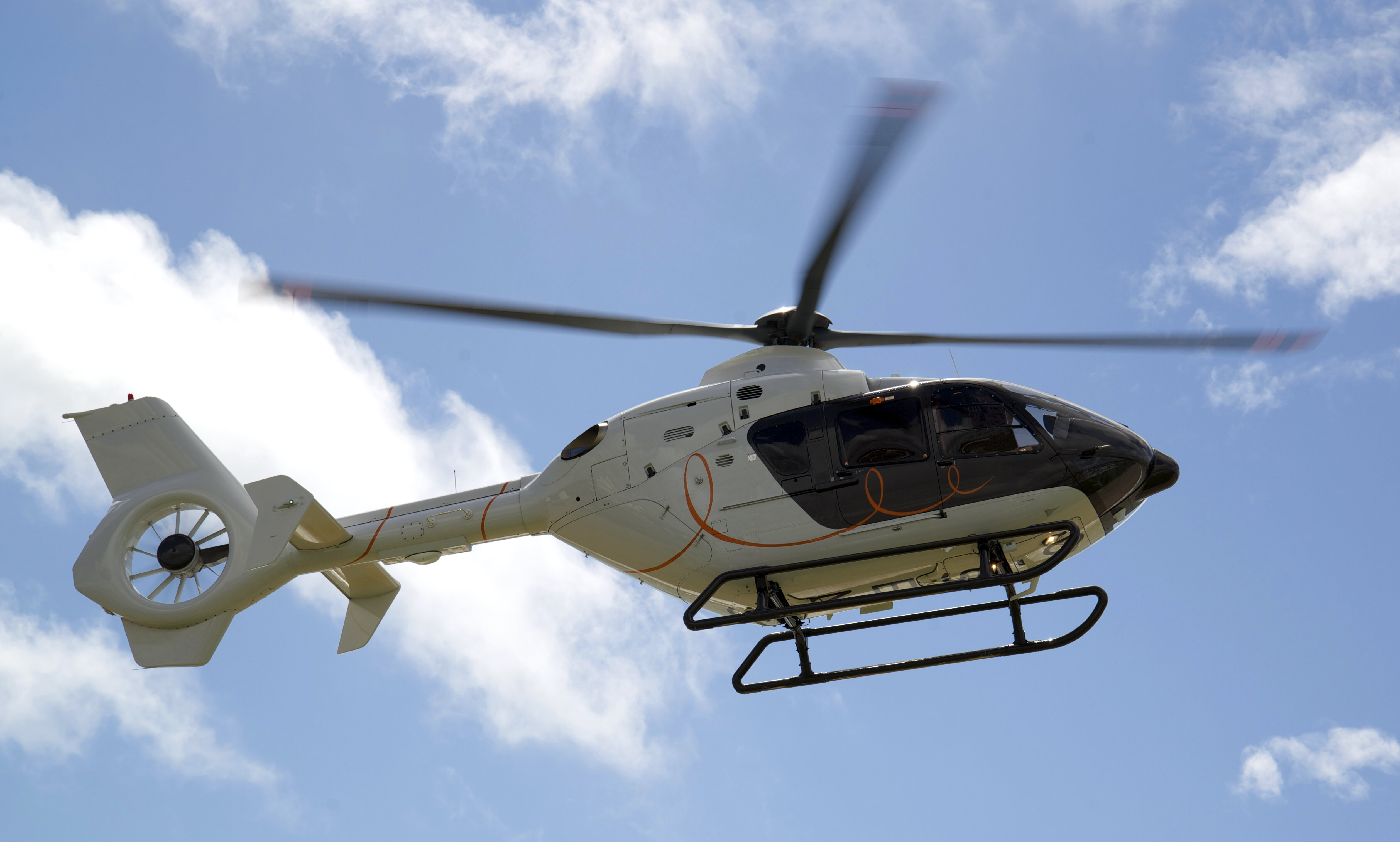 Windschutzscheibe für Hubschrauber - PLEXIGLAS® - PLEXIWEISS GMBH