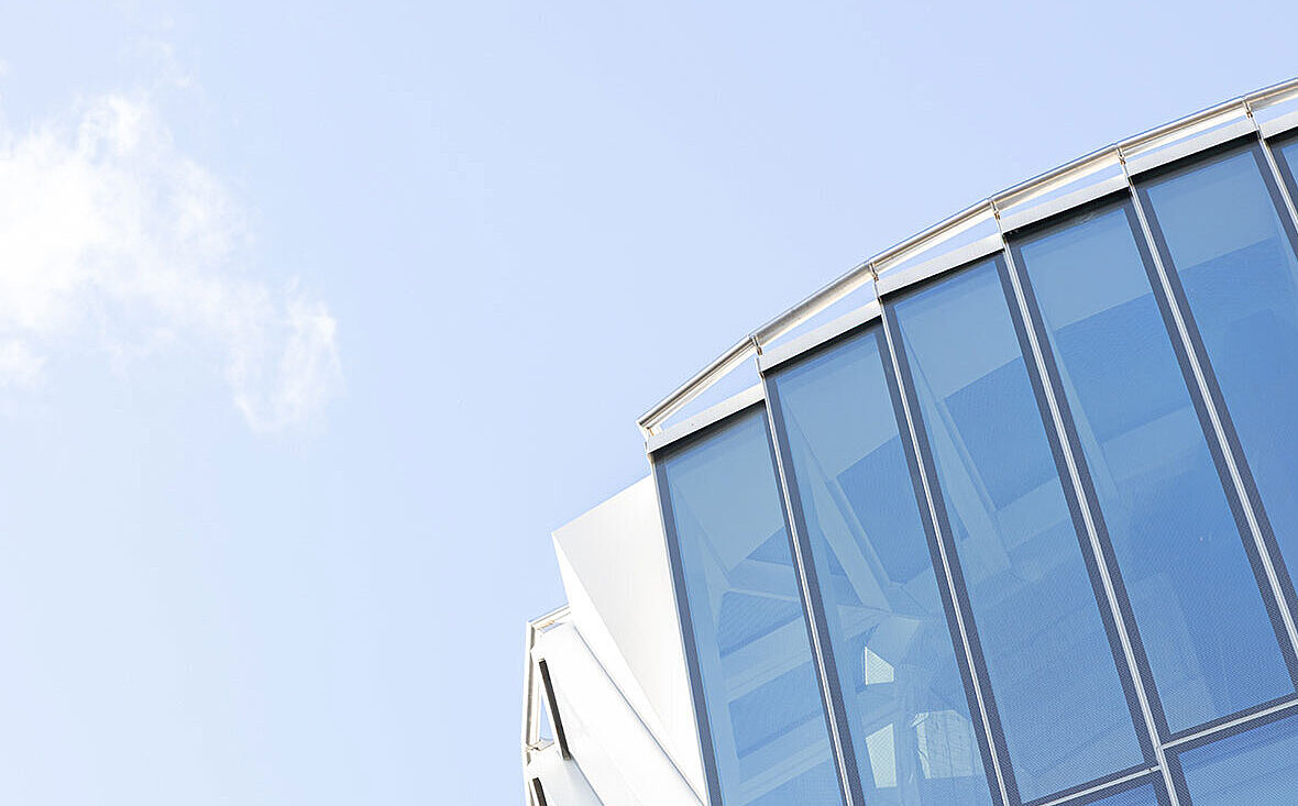 Haus zum Falken, Zürich – Skulpturale Präzision in Glas