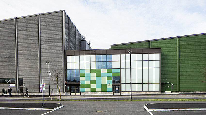 Sportpavillon in Kungsbacka mit OKALUX EVO