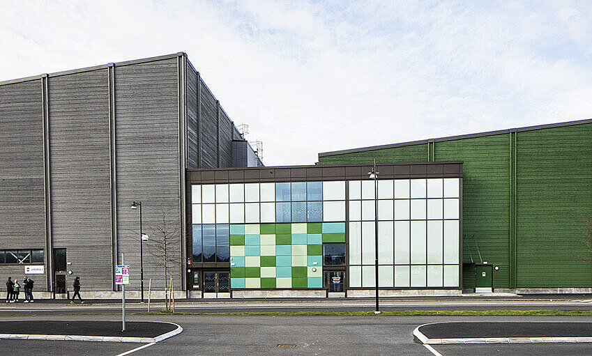 Sportpavillon in Kungsbacka mit OKALUX EVO