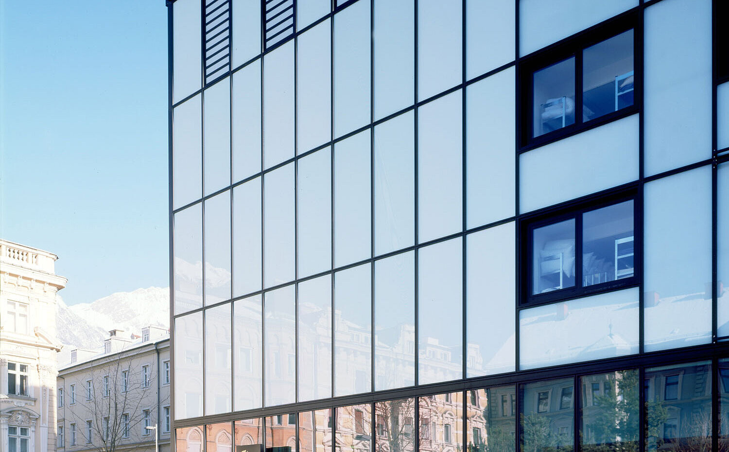 Transparente Verbindung