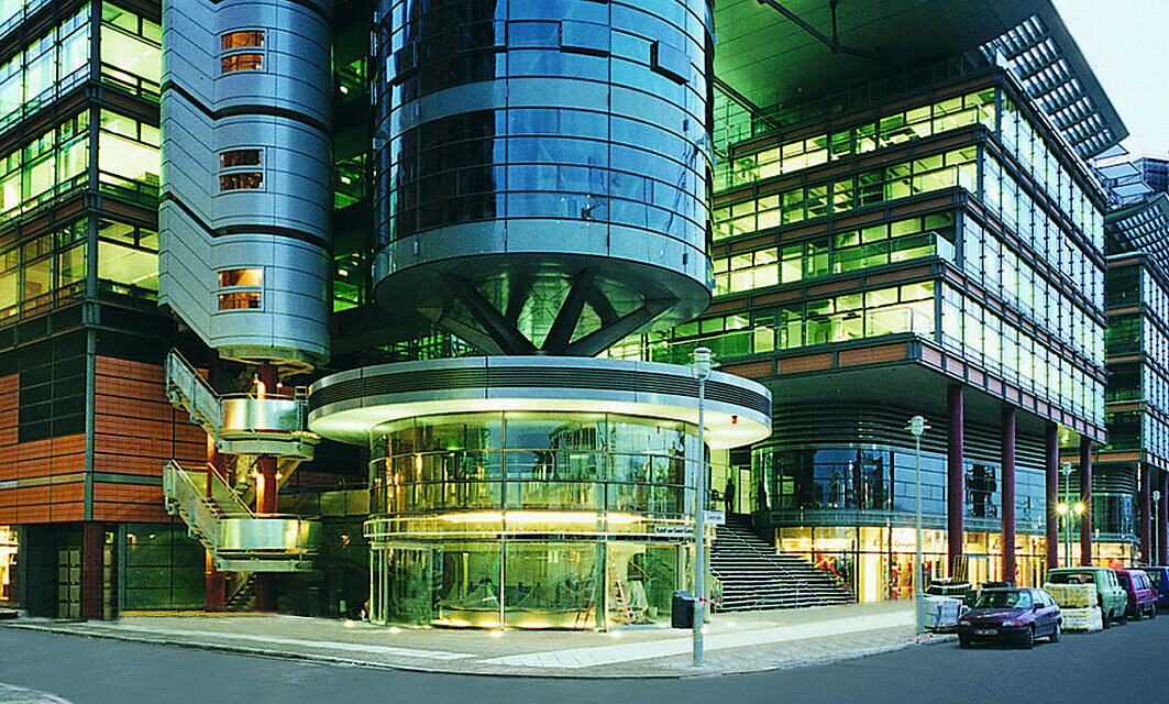 B4/B6 Headquarters debis AG